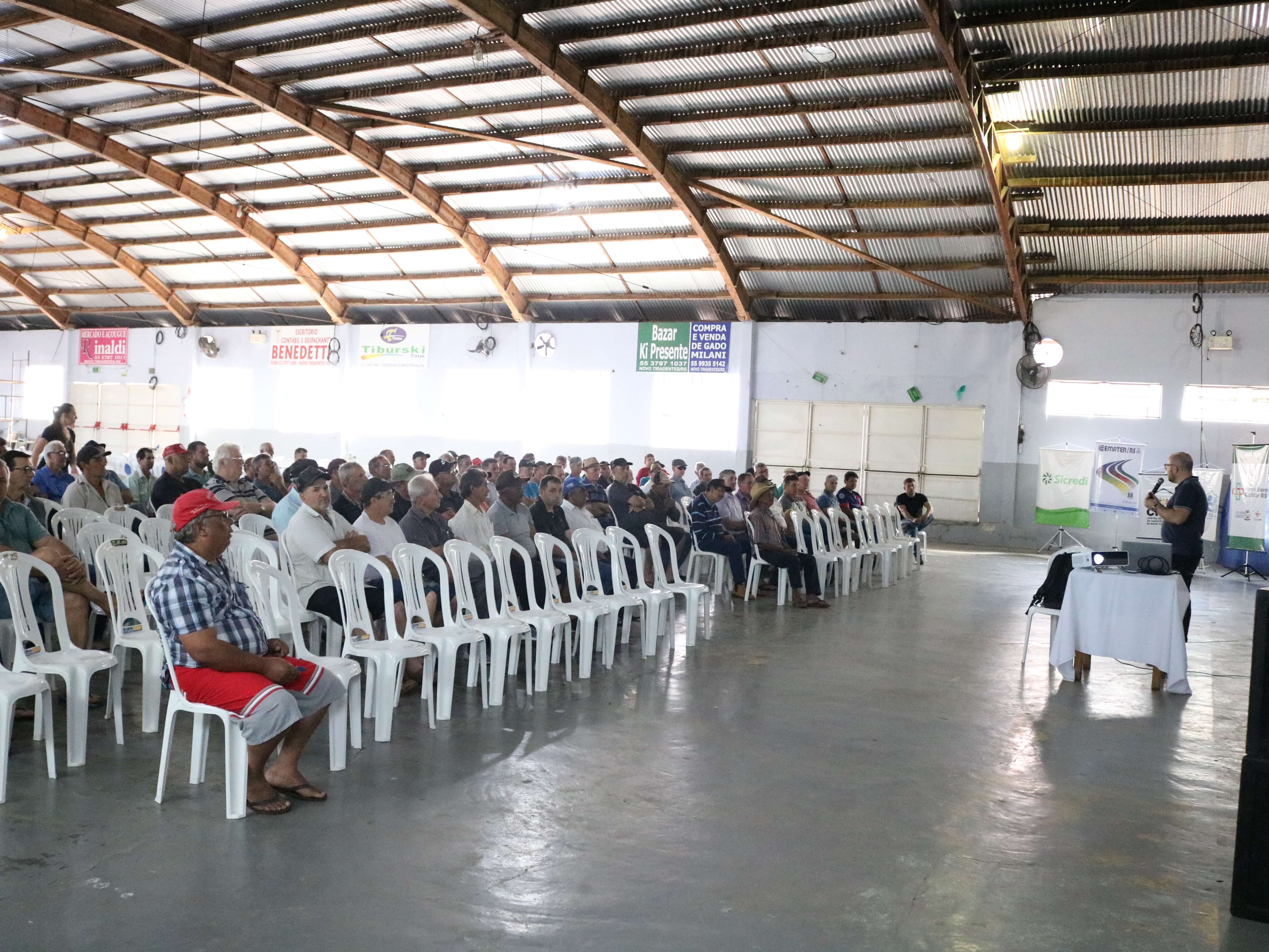 CUIDADOS COM A SAÚDE MASCULINA É TEMA DE PALESTRA EM NOVO TIRADENTES