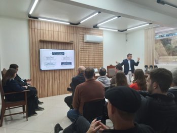 Munic&iacute;pio promove apresenta&ccedil;&atilde;o t&eacute;cnica sobre proposta de Reforma da Previd&ecirc;ncia.