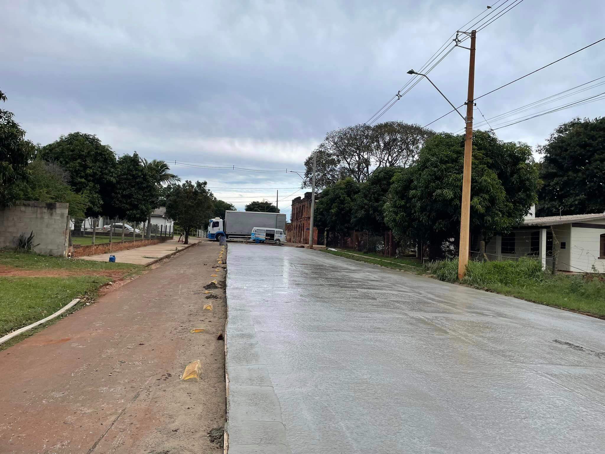 <p>PAVIMENTA&Ccedil;&Atilde;O DE 08 QUADRAS EM CONCRETO USINADO 2023</p>