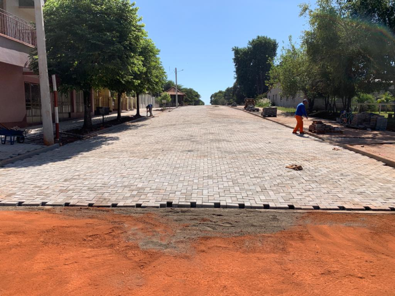 Obras entorno da Praça Roque Gonzales