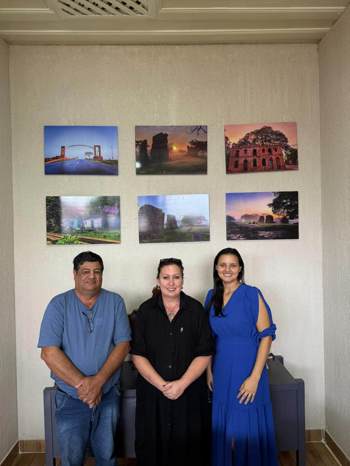 <p>REUNI&Atilde;O PARA A ORGANIZA&Ccedil;&Atilde;O DO CONCURSO DE SOBERANAS DE S&Atilde;O NICOLAU &Eacute; REALIZADA COM A EMPRESA THE MISSION CONSULTORIA</p>