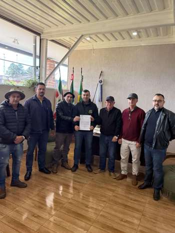 <p>S&atilde;o Nicolau recebe emenda parlamentar de R$ 150 mil para aquisi&ccedil;&atilde;o de ve&iacute;culo na &aacute;rea da sa&uacute;de</p>