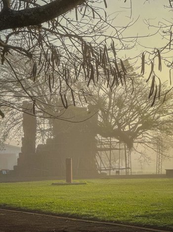 <p>Em S&atilde;o Nicolau, o amanhecer veste-se de poesia.</p>