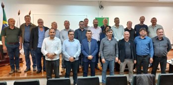<p>Prefeito Rafael Godois participa de reuni&atilde;o sobre implanta&ccedil;&atilde;o do curso de Medicina na UFFS de Cerro Largo</p>