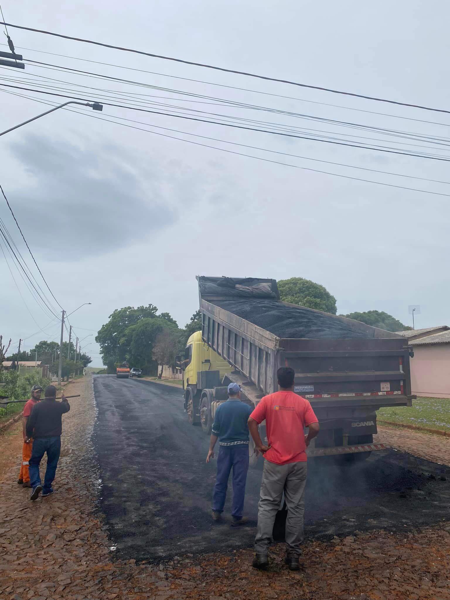 Pavimentação Asfáltica em São Nicolau