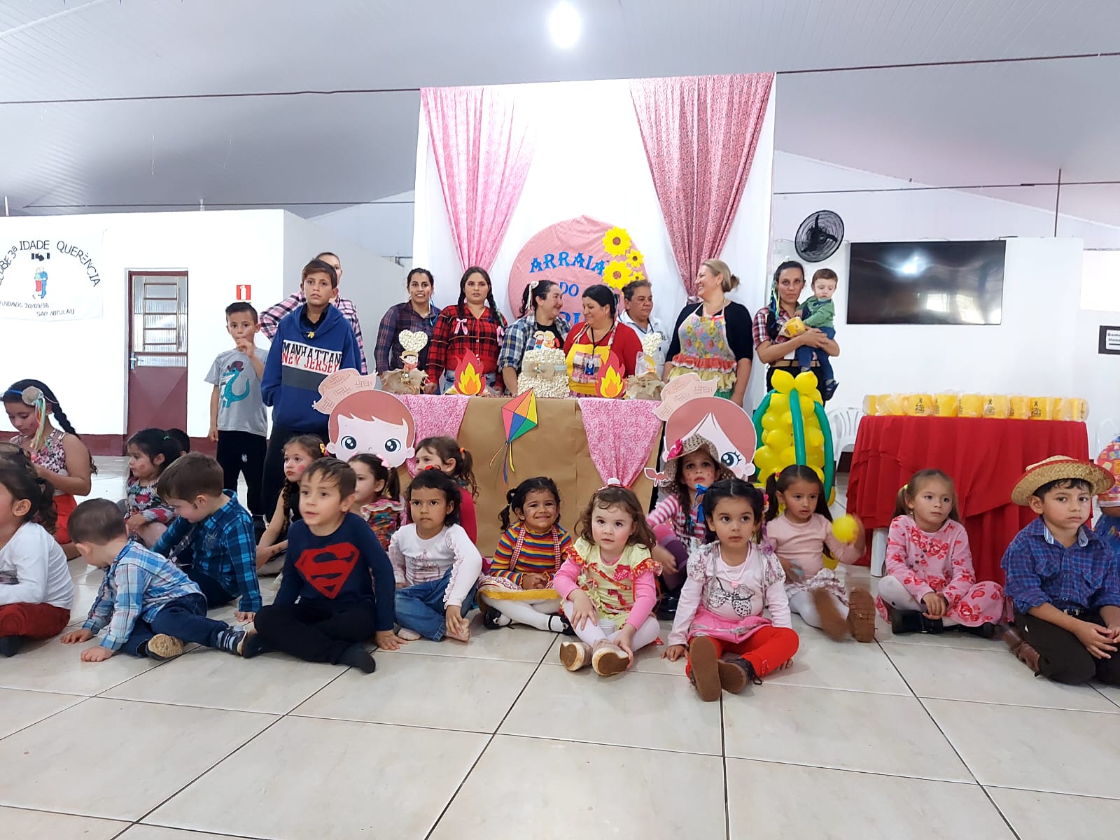 PIM - PRIMEIRA INFÂNCIA MELHOR PROMOVE EVENTO ALUSIVO AOS FESTEJOS JUNINO