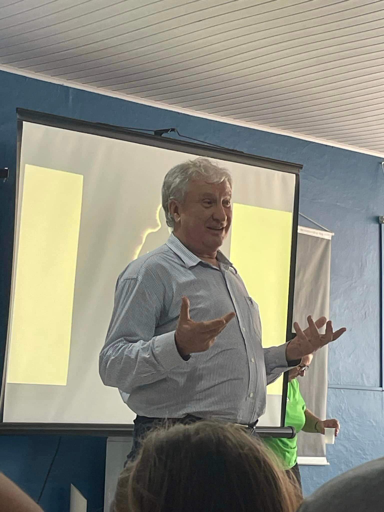 SECRETARIA DE SAÚDE ATRAVÉS DA EMATER/ASCAR REALIZAM PALESTRA SOBRE APROVEITAMENTE DE PLANTAS BIOATIVAS A FAVOR DA SAÚDE