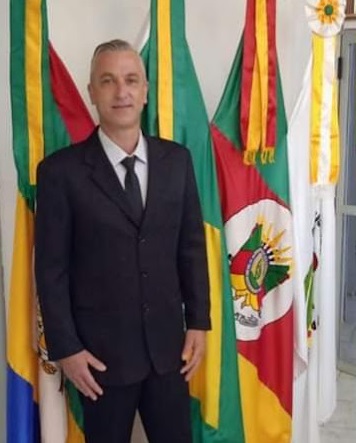 <p><strong>Cirinei Scaravonatto preside o Legislativo de Novo Tiradentes em 2024</strong></p>
<p><strong>&nbsp;</strong></p>