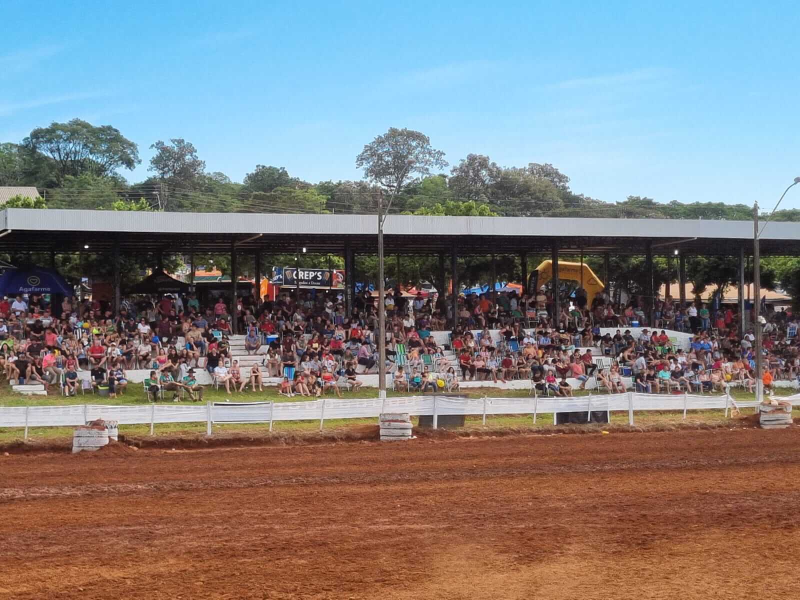 RODEIO É REALIZADO COM SUCESSO DE PÚBLICO E TRADICIONALISTAS