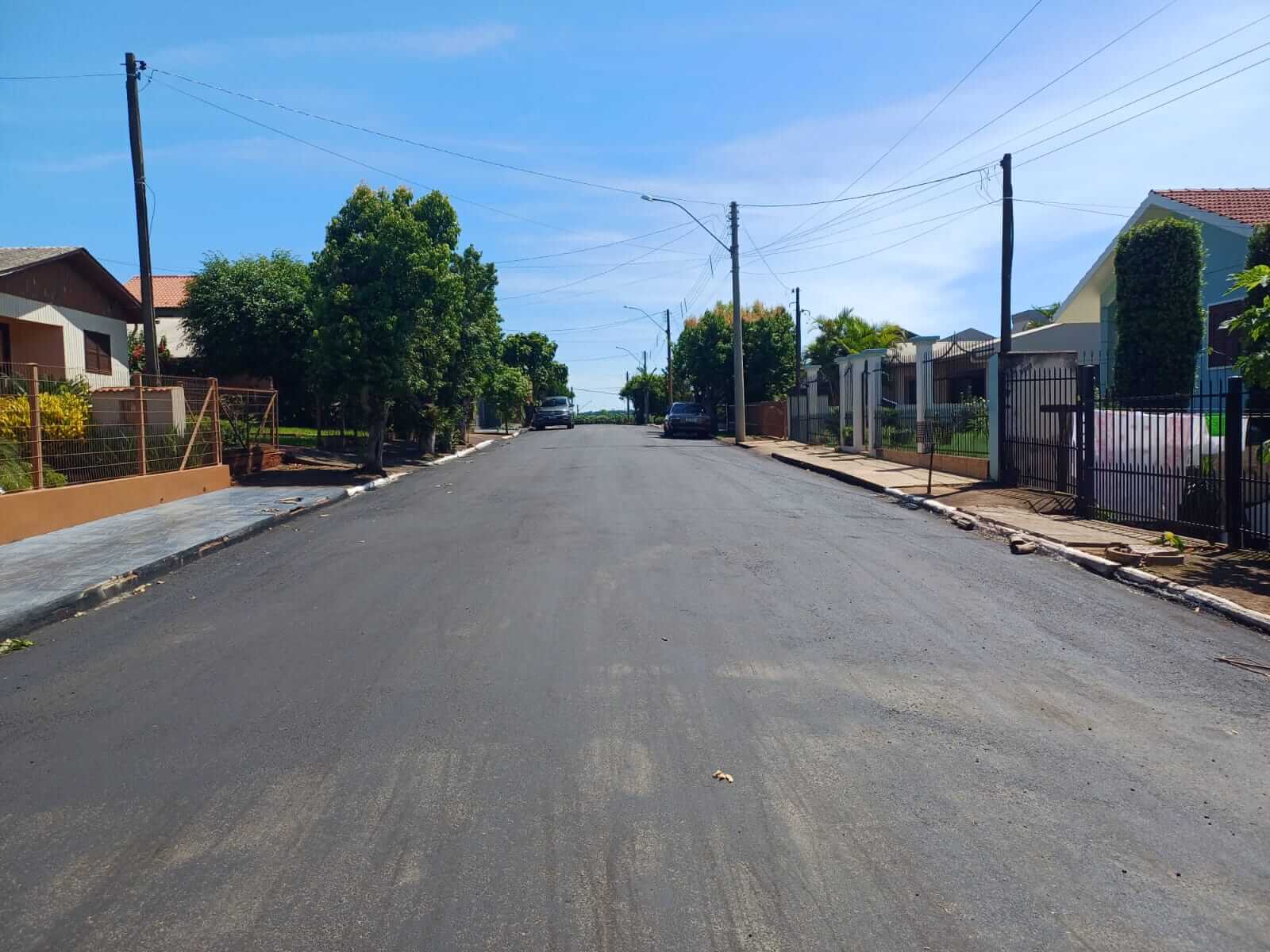 AVANÇAM AS OBRAS DE ASFALTAMENTO