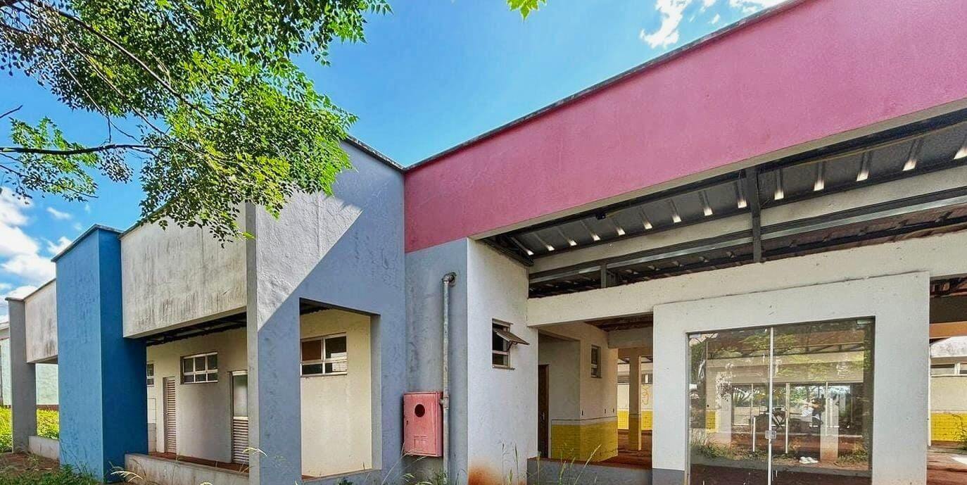 <p>RETOMADA A OBRA DA CRECHE</p>