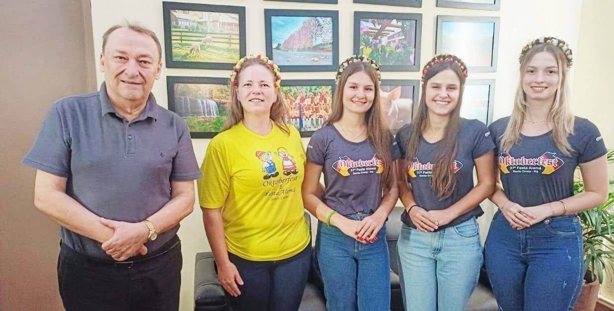 <p>ESCOLHA DAS SOBERANAS DA OKTOBERFEST</p>