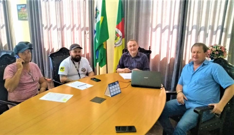ENCONTRO SANTOS PECADORES