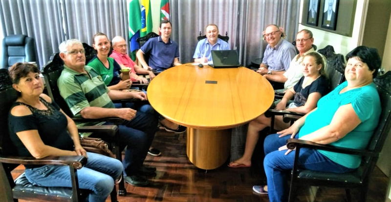 MORADORES SOLICITARAM ASFALTO