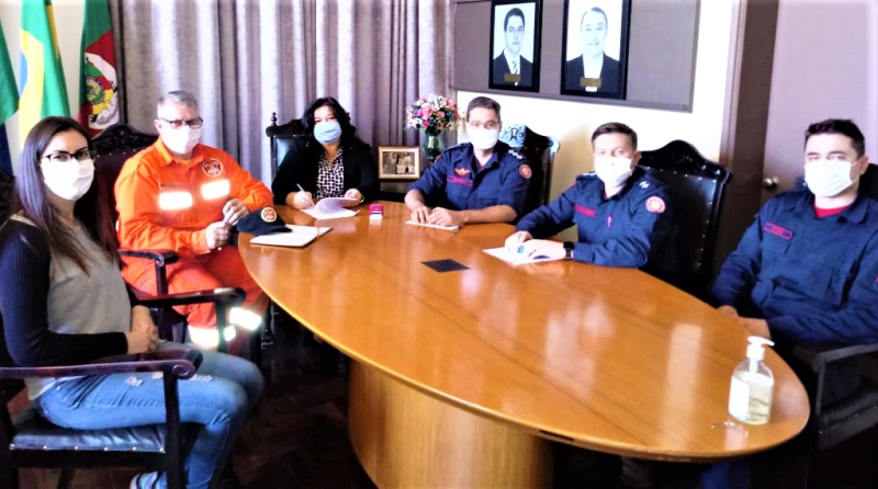 BOMBEIROS VOLUNTÁRIOS