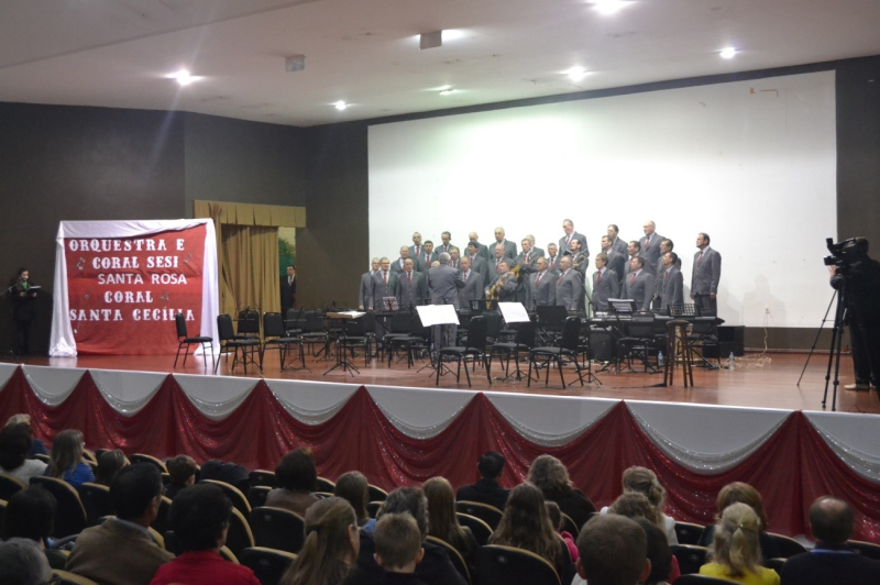 Apresentação especial marcou centenário do Coral Santa Cecília