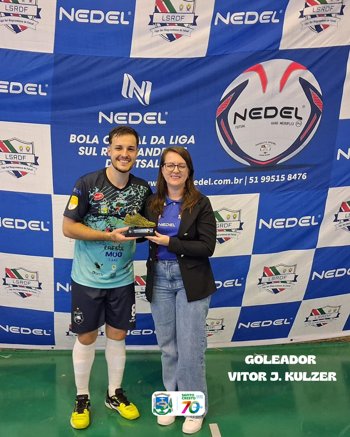 <p>COPA DOS CAMPE&Otilde;ES &Eacute; DO VIRA COPOS</p>