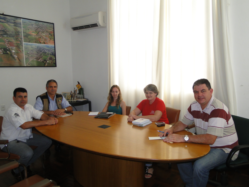 Prefeito Municipal recebeu equipe da Vigilância Ambiental