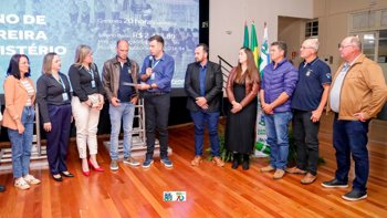 <p>𝗚𝗲𝘀𝘁𝗮̃𝗼 𝗘𝗻𝗰𝗮𝗺𝗶𝗻𝗵𝗮 𝗣𝗿𝗼𝗷𝗲𝘁𝗼𝘀 𝗮𝗼 𝗟𝗲𝗴𝗶𝘀𝗹𝗮𝘁𝗶𝘃𝗼</p>