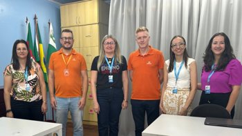 <p>𝗦𝗲𝗰𝗿𝗲𝘁𝗮𝗿𝗶𝗮 𝗱𝗲 𝗘𝗻𝘀𝗶𝗻𝗼 𝗿𝗲𝗰𝗲𝗯𝗲 𝗱𝗼𝗮𝗰̧𝗮̃𝗼 𝗱𝗲 𝗺𝗲𝘀𝗮𝘀 𝗽𝗮𝗿𝗮 𝗲𝘀𝗰𝗼𝗹𝗮𝘀 𝗱𝗮 𝗿𝗲𝗱𝗲 𝗺𝘂𝗻𝗶𝗰𝗶𝗽𝗮𝗹</p>