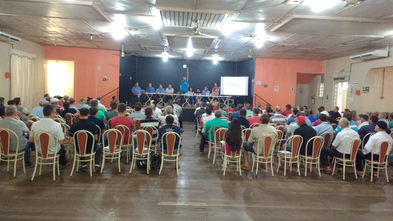 DEBATE SOBRE A CRIAÇÃO DE TILÁPIAS