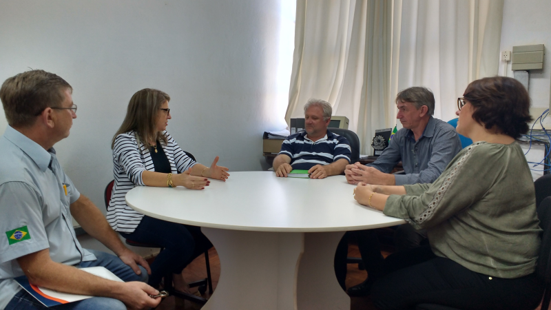 REUNIÃO COM 17ª CRE