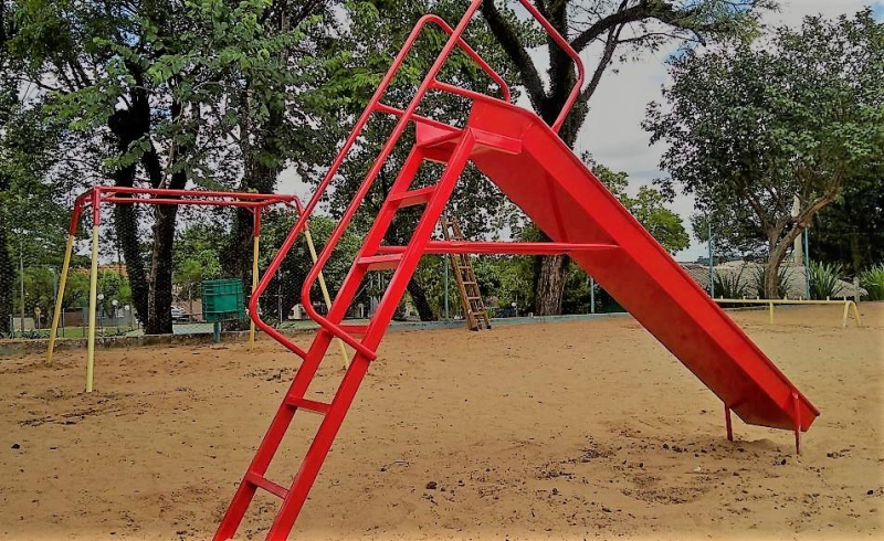 MELHORIAS NO PARQUE INFANTIL 