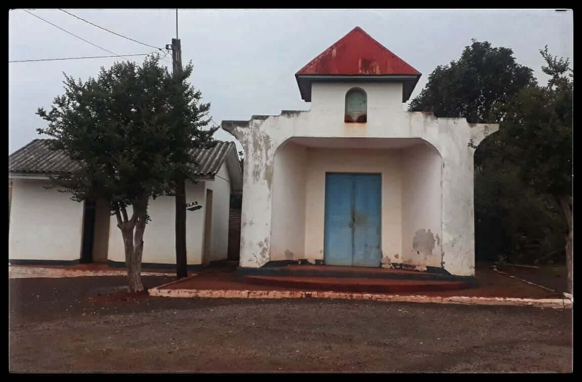 CAPELA DO CEMITÉRIO RECEBEU 