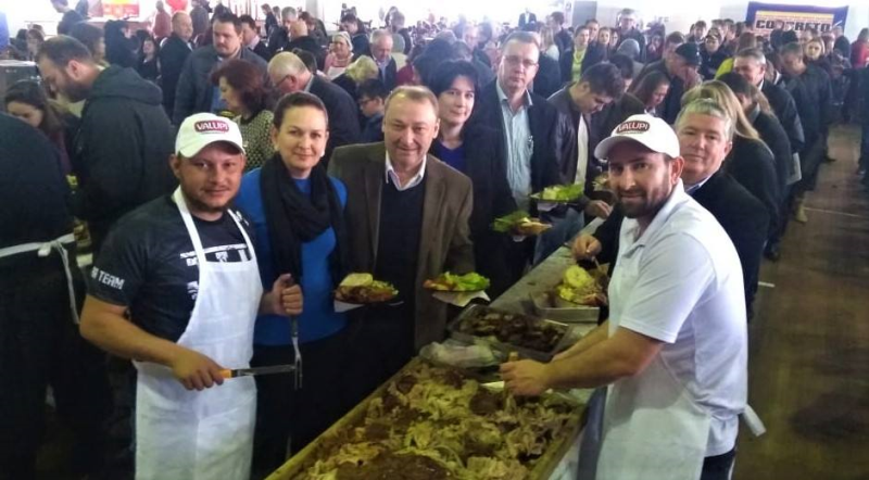 FESTA DO LEITÃO NO ROLETE