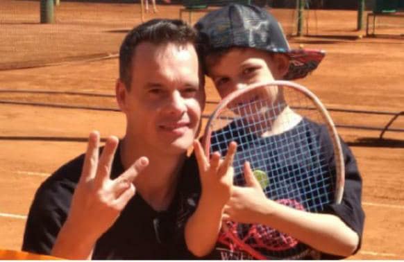 DESTAQUE EM TORNEIO DE TÊNIS