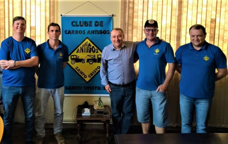 ENCONTRO DE CARROS ANTIGOS 