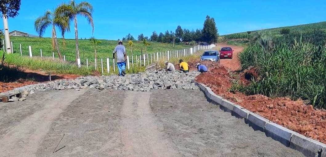 INICIADAS OBRAS DE CALÇAMENTO