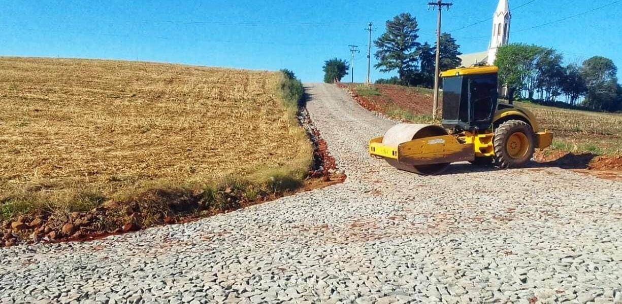 CALÇAMENTO DE LINHA DIVISA