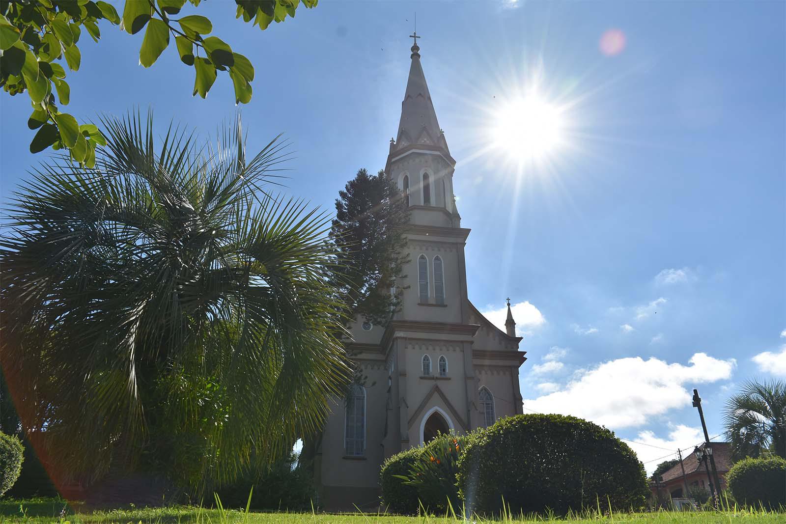 Igreja Matriz - Paróquia São Pedro Apóstolo