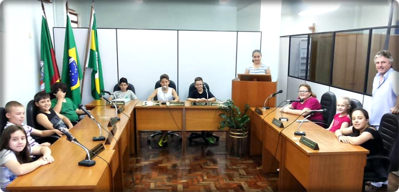 Visita dos alunos da 4ª Série da Escola Estadual Amadeu do Prado Mallmann