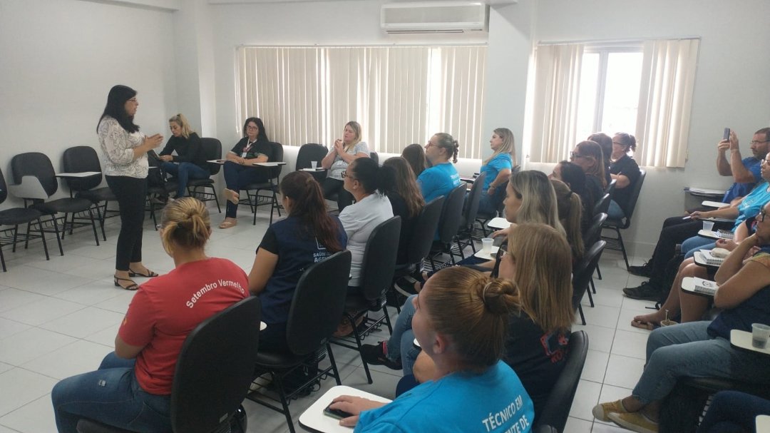 <p>Agentes comunit&aacute;rios de Sa&uacute;de e visitadoras do PIM de Rolante participam de capacita&ccedil;&atilde;o sobre Autismo</p>