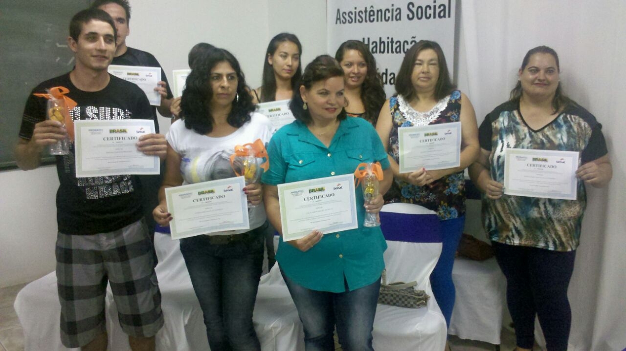 CRAS forma turma de Auxiliar em Comércio Exterior