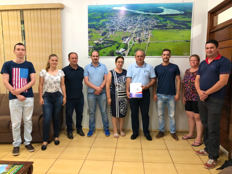 R$ 325 MIL SERÃO INVESTIDOS EM ILUMINAÇÃO PÚBLICA