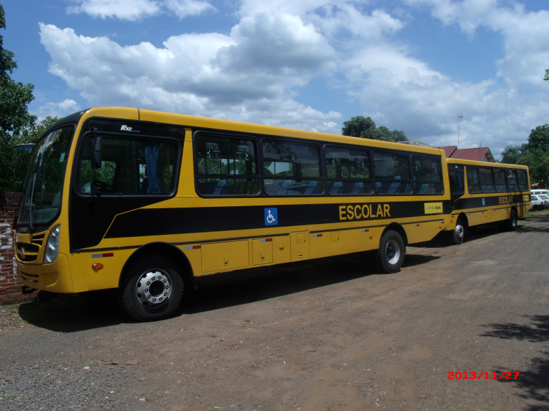 Porto Xavier recebe dois ônibus para o transporte escolar