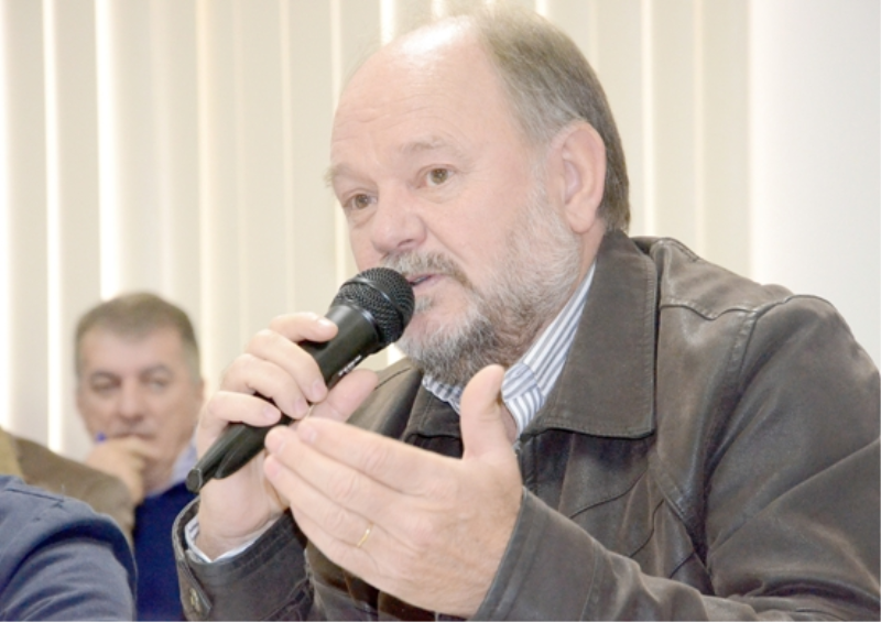 “Não é por questão de dinheiro, mas sim falta de vontade política”.