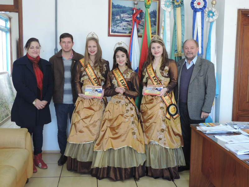 Comitiva da EXPOROQUE visitou Gabinete