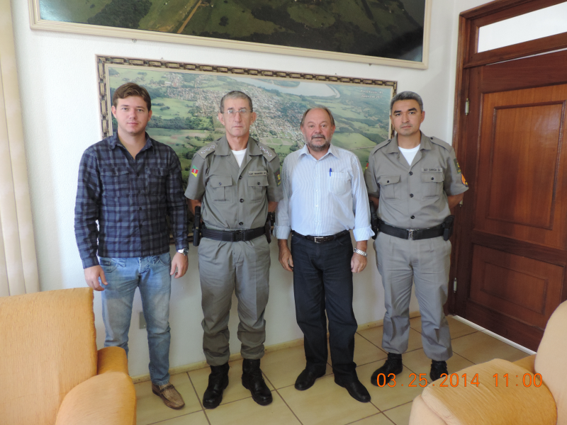 Troca de comando do 14°BPM e entrega de veículos