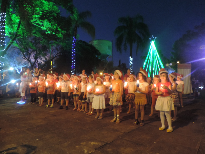 MAIS UMA NOITE DO NATAL EM FAMÍLIA FOI REALIZADA