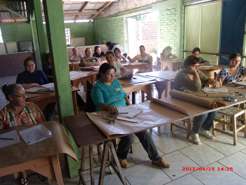 Curso de corte e costura iniciará dia 16