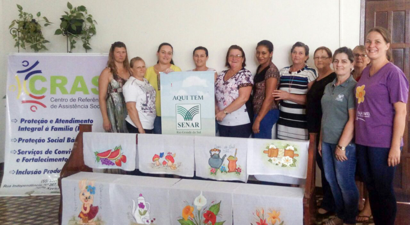 PREFEITURA E SENAR PROMOVEM CURSOS DE “BOLACHAS E SALGADOS CASEIROS” E “PINTURA EM TECIDO”