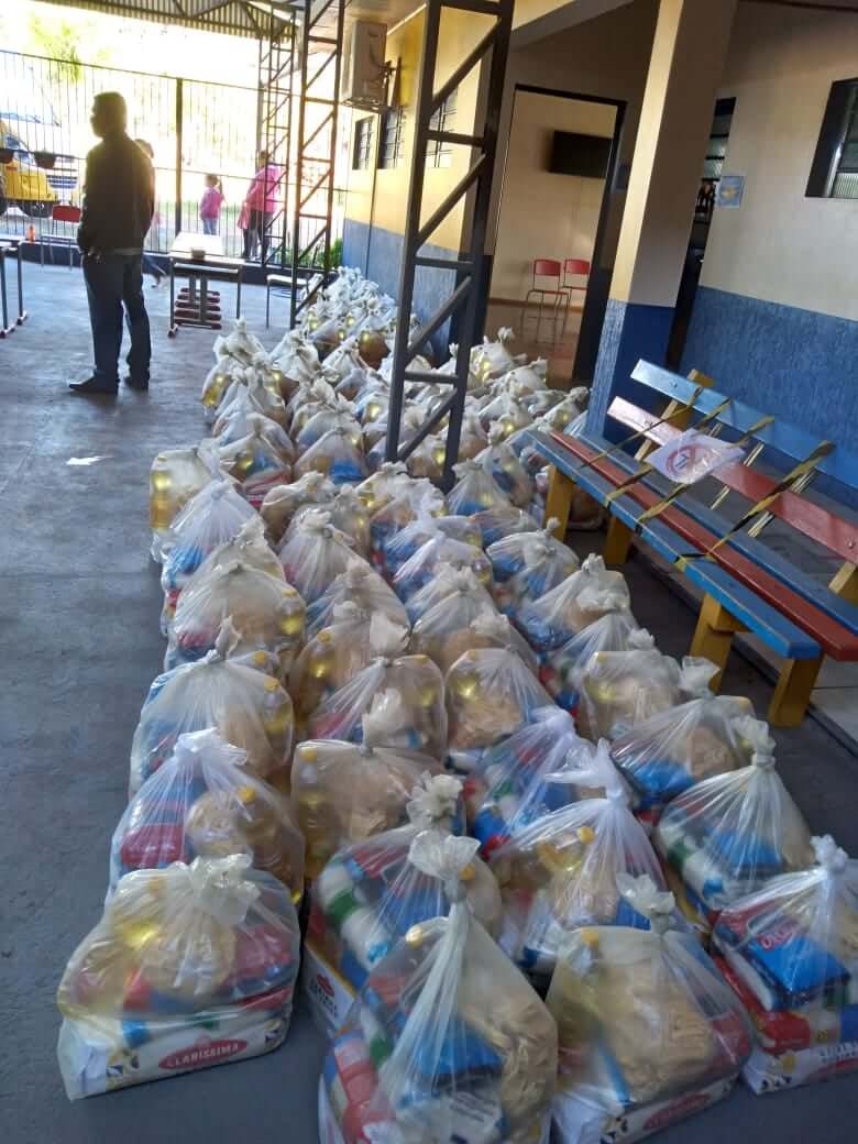 SECRETARIA MUNICIPAL DE EDUCAÇÃO INICIA ENTREGA DE KITS MERENDA ESCOLAR PARA ALUNOS DA REDE MUNICIPAL CADASTRADOS