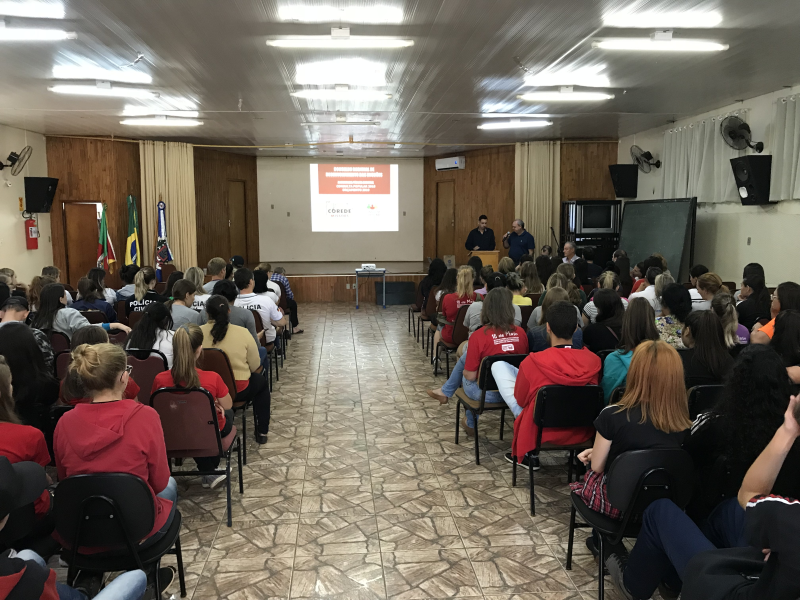 Assembleia Municipal da Consulta Popular reúne mais de 150