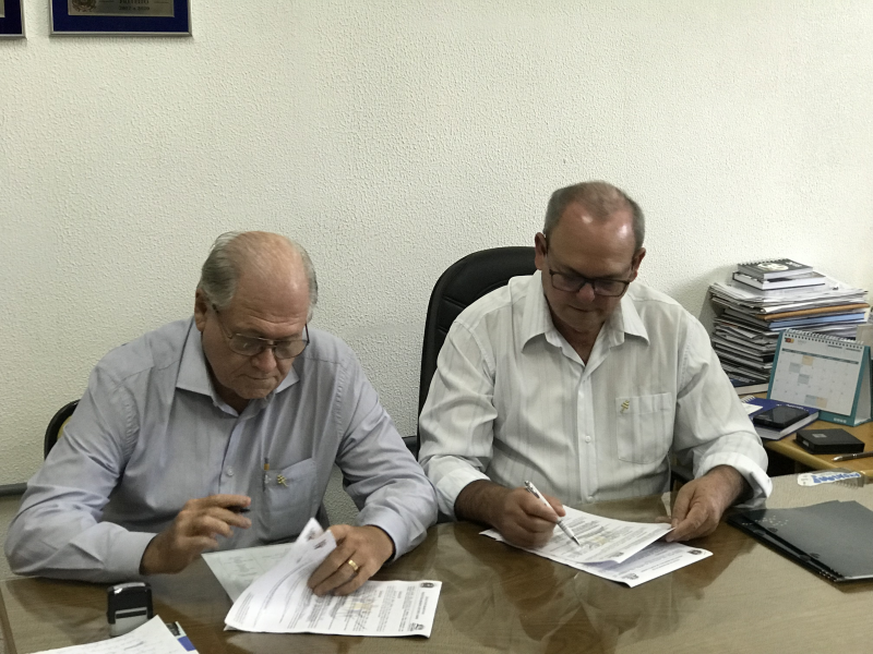 É assinado contrato para realização do AnteProjeto da Ponte Internacional Porto Xavier-RS / San Javier-AR.