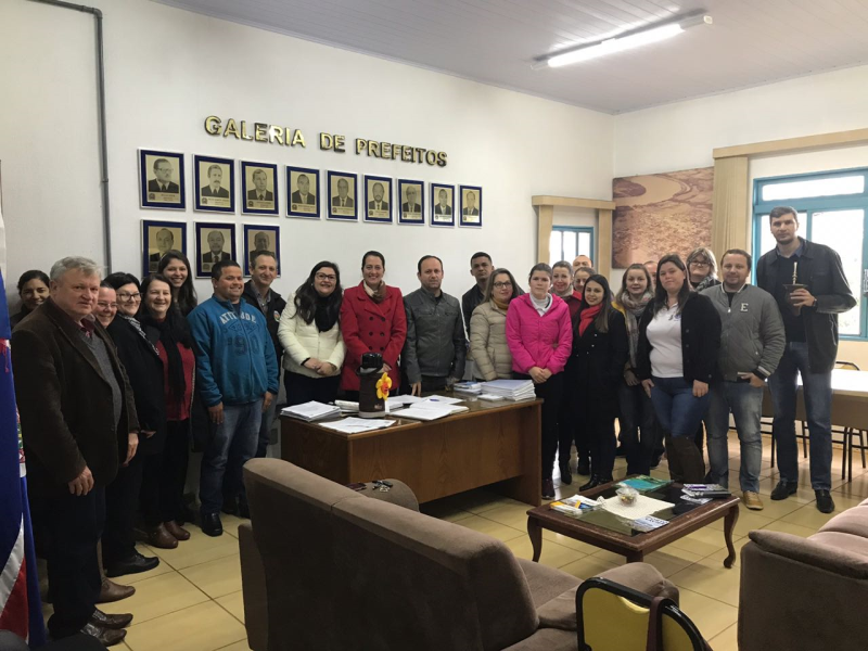 EMPOSSADOS OS MEMBROS DO CONSELHO MUNICIPAL DE SAÚDE 