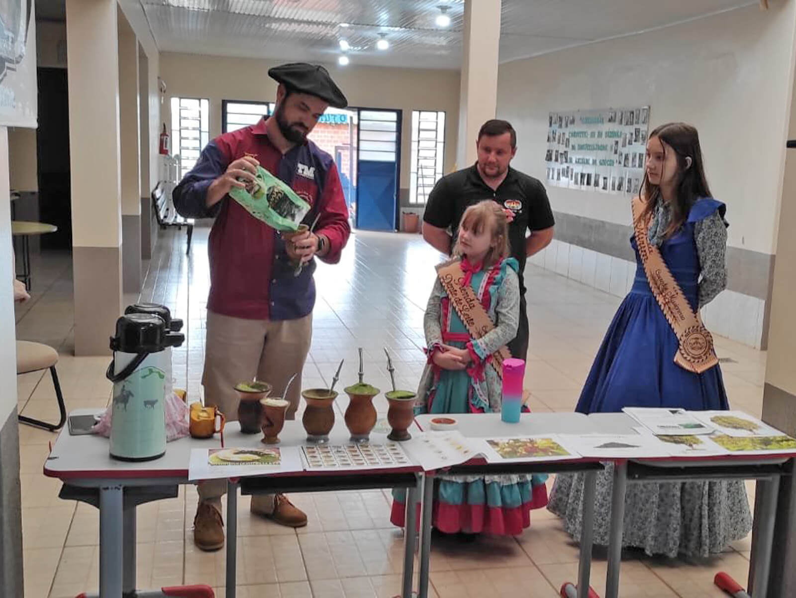 UNIDADE ESCOLAR RECEBE PROJETO “MTG NA ESCOLA”